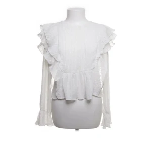 zara blus  - säljer min jättefina zara blus, i storlek xs !❤️skriv för egna bilder osv 🙏🏼