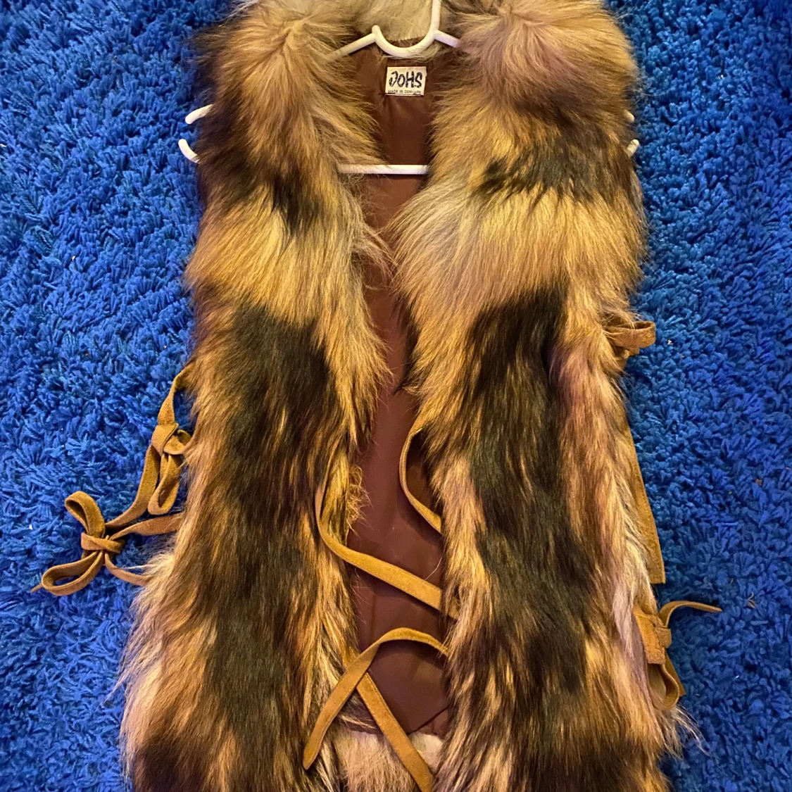 Brun pälsväst äkta