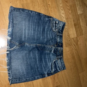 jeans kjol - bra skick 