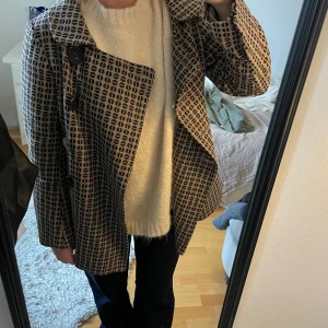 Kappa - Så snygg kappa perfekt till hösten🤍