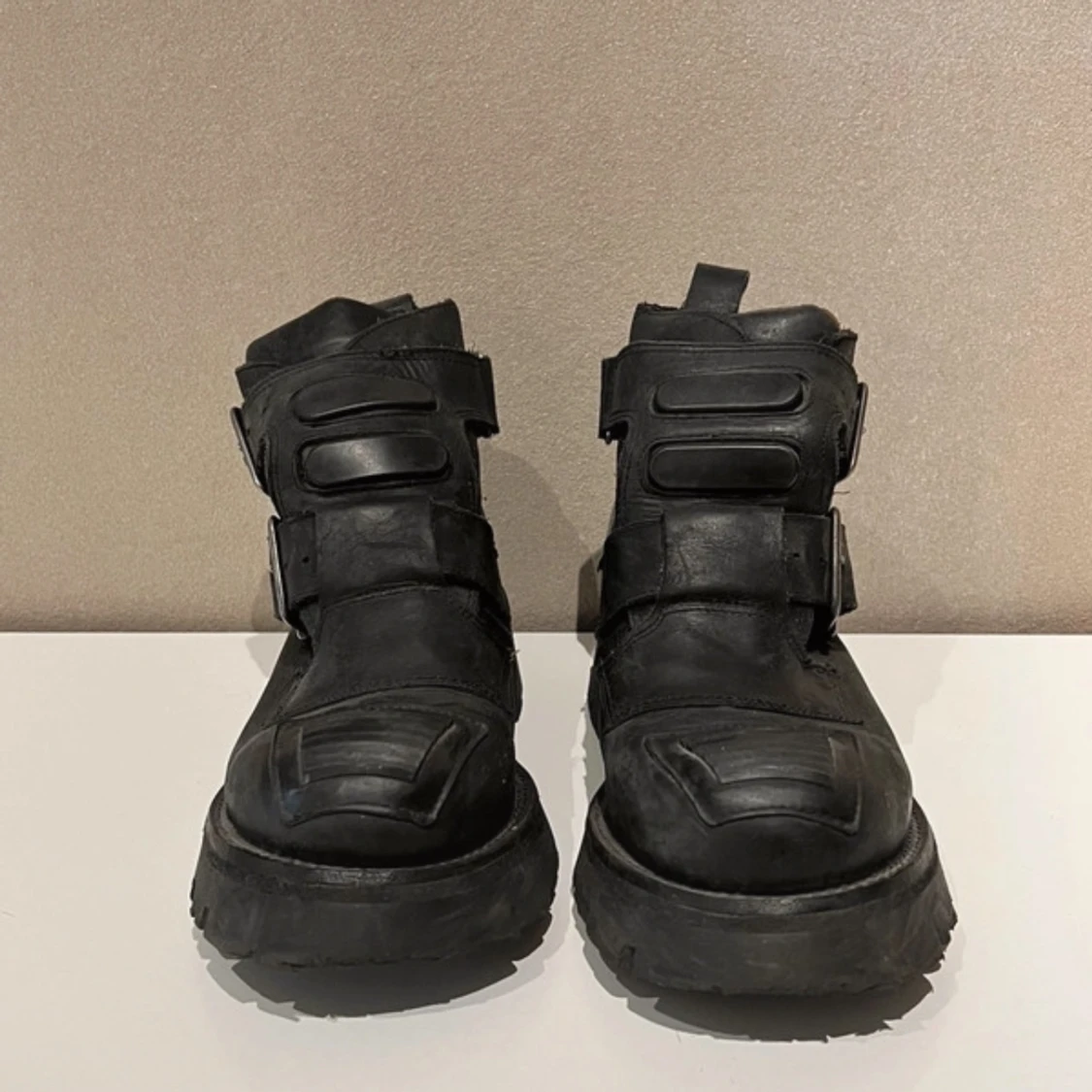 Molt’s vintage black leather chunky boots - 91
