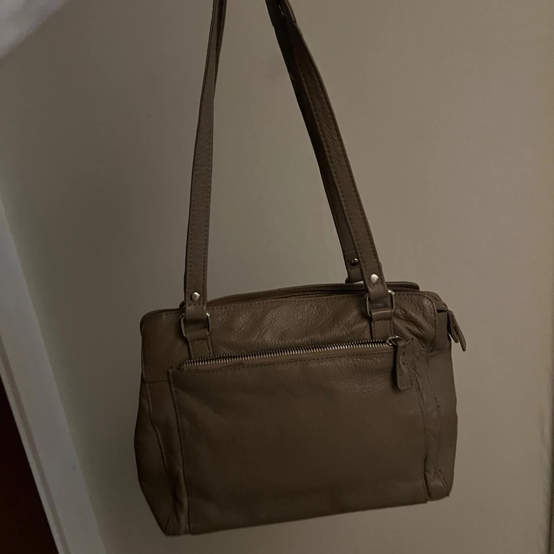Brun handväska  - 90
