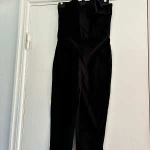 Vesper byxdress str 10 passar strl xs-s - Använd 1ggr. Mycket stretch.