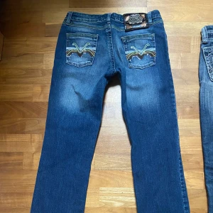 Lowrise rock & republic jeans - Lågmidjade rock & republic jeans. I perfekt skick. Nästan aldrig använt. 