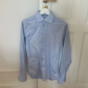 Eton skjorta  - Eton skjorta, super slim, storlek 37, mycket bra skick