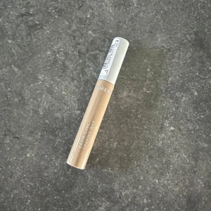Lumene Brow wax - Lumene brow wax Färg: 1 blonde Säljer för 80kr
