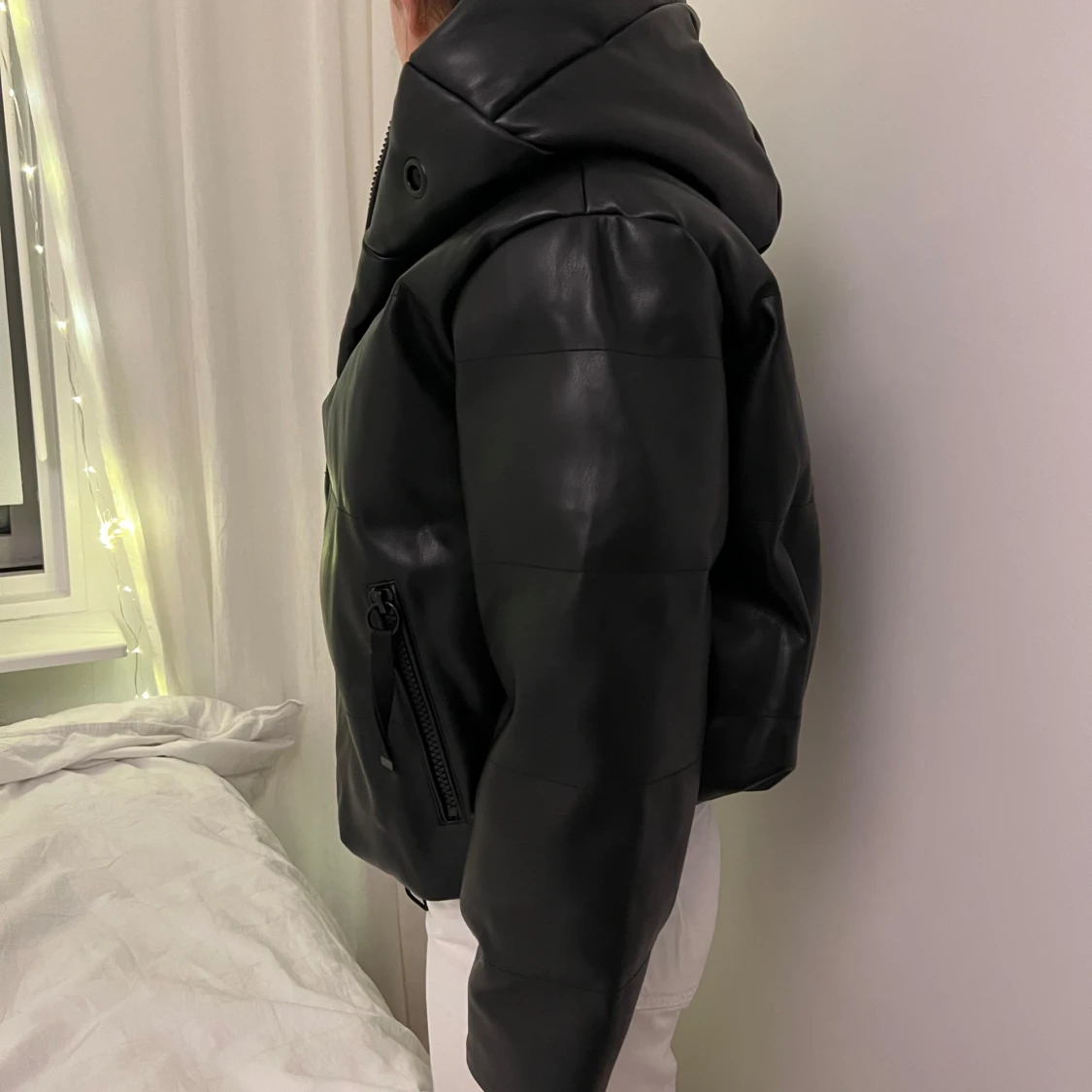 Svart skinnjacka med dragkedja - 1