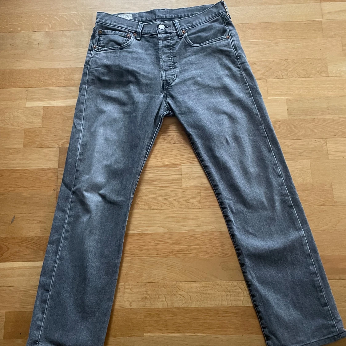 Levi's 501 gråa - 1