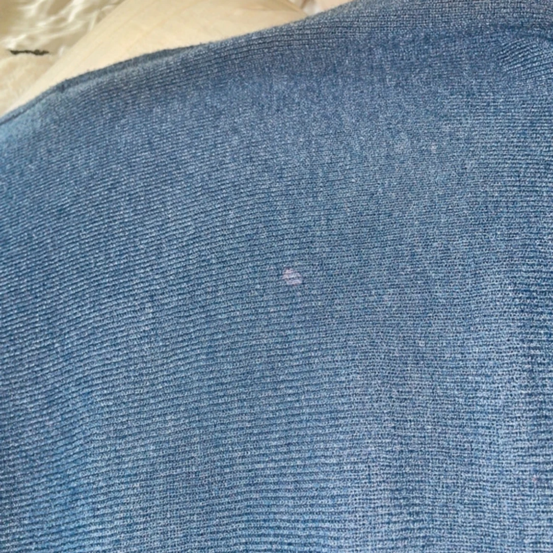 Blå stickad tröja - 2