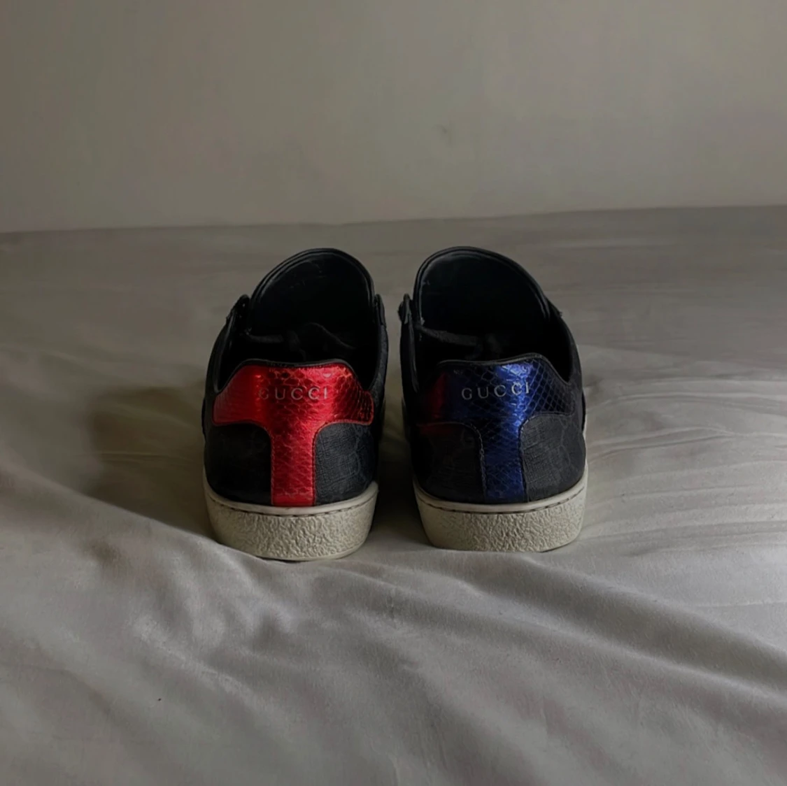 Svarta gucci ace sneakers - 2