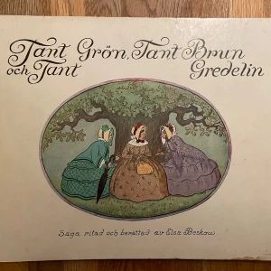 Tant Grön, Tant Brun och Tant Gredelin - Säljer klassiska barnboken från 50 talet boken 'Tant Grön, Tant Brun och Tant Gredelin' av Elsa Beskow. Denna klassiska saga är vackert illustrerad och berättar om de tre tanterna och deras äventyr. Perfekt för både barn och vuxna som älskar tidlösa berättelser.