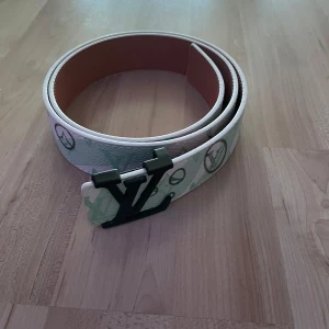 Bälte - Helt nytt riktigt snygg design