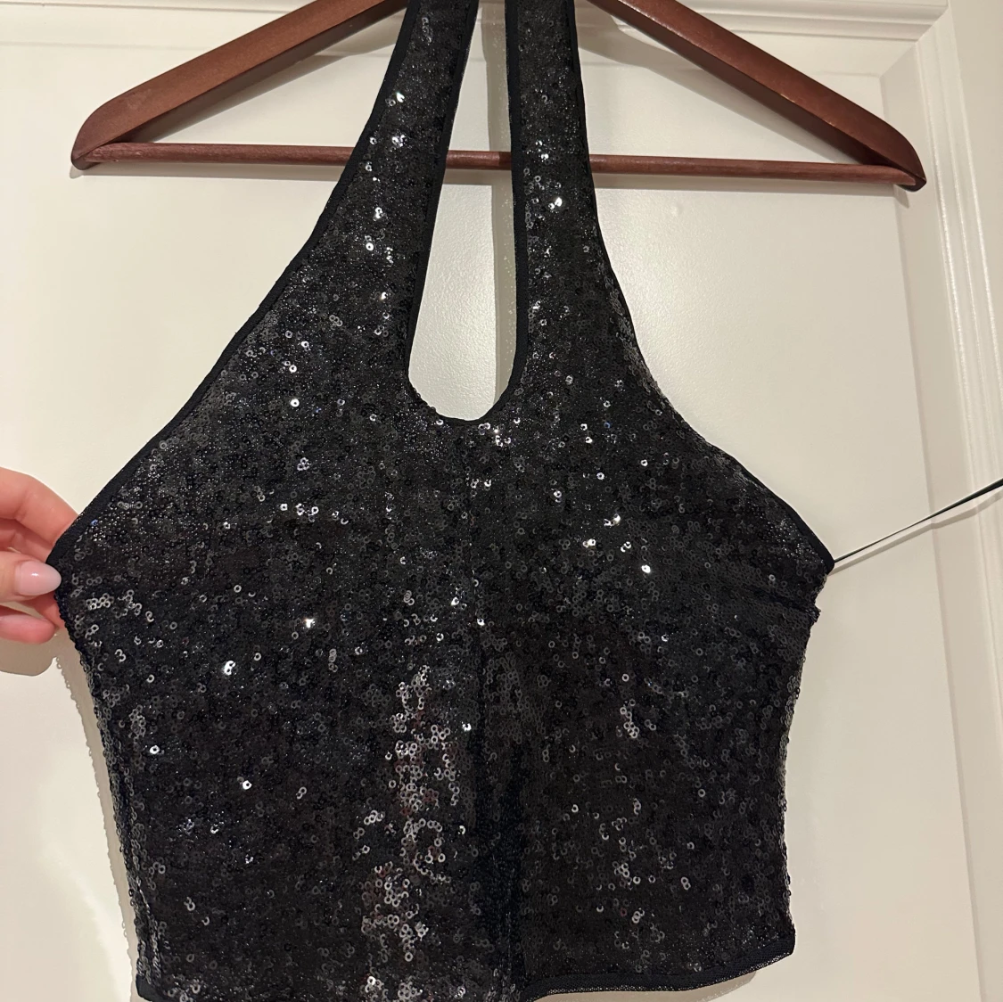 Glittrig halterneck topp