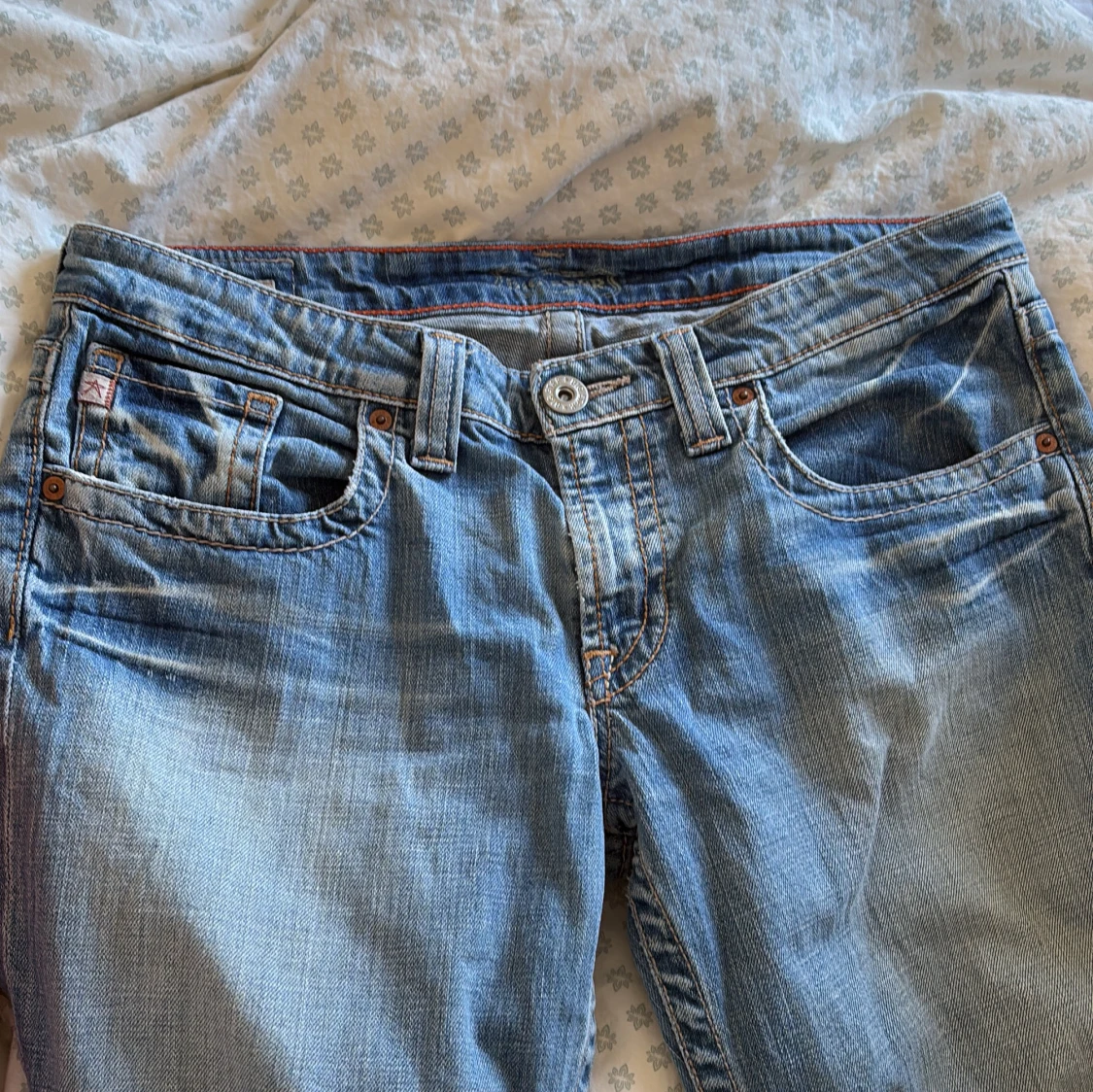 ljusblå low Rise bootcut jeans - 1