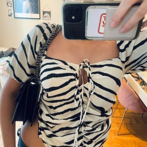 Zebra topp  - Aldrig använd 