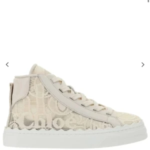 Chloé lace-up high sneakers - Jätte snygga slutsålda höga trendiga skor från Chloé, okej bra skick men några defekter, små hål i tyget vid hälarna inuti skorna men inget som syns eller påverkar. Nypris är runt 5200kr💕Använd gärna köp nu