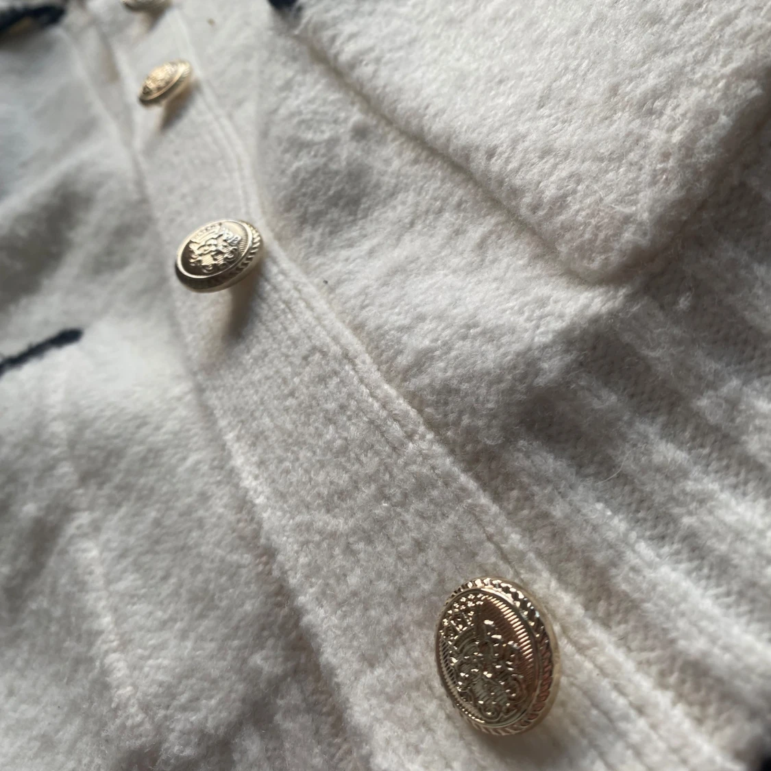 Vit kofta från Bik Bok - 91