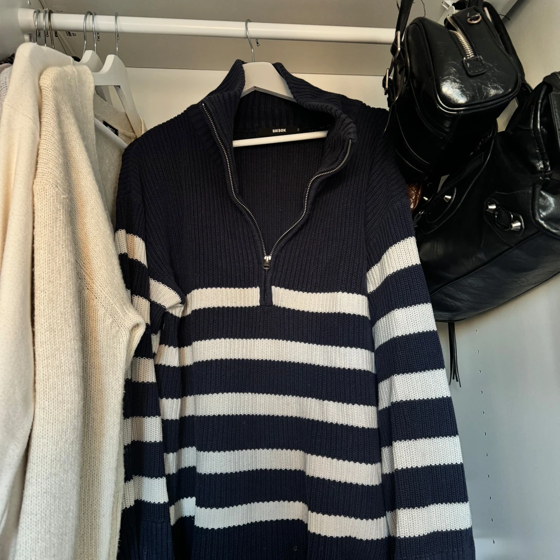 Randig stickad tröja från BikBok - 91