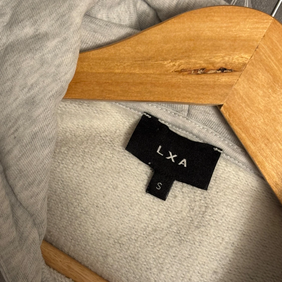 Grå hoodie från LXA - 2