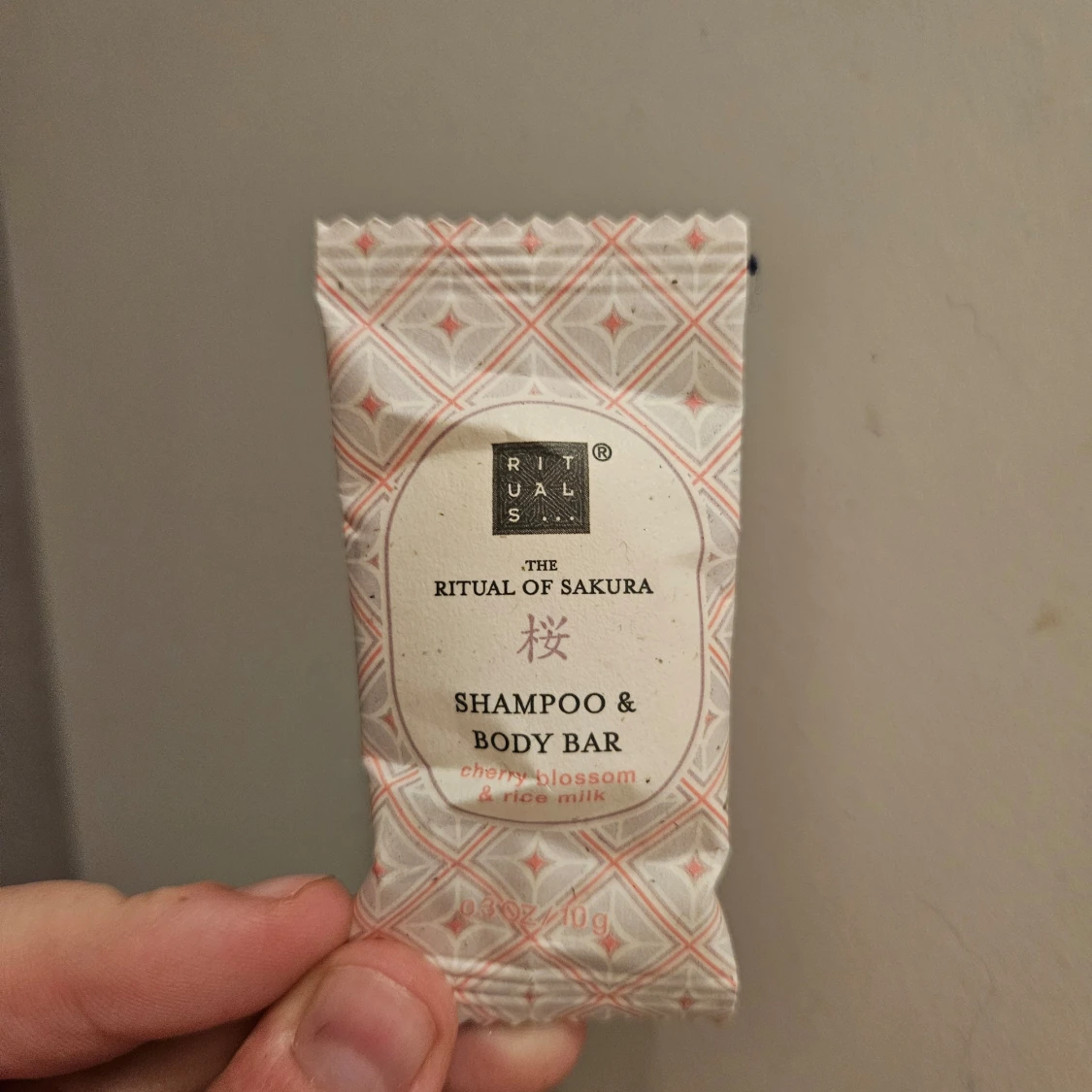 The Ritual of Sakura Shampoo & Body Bar