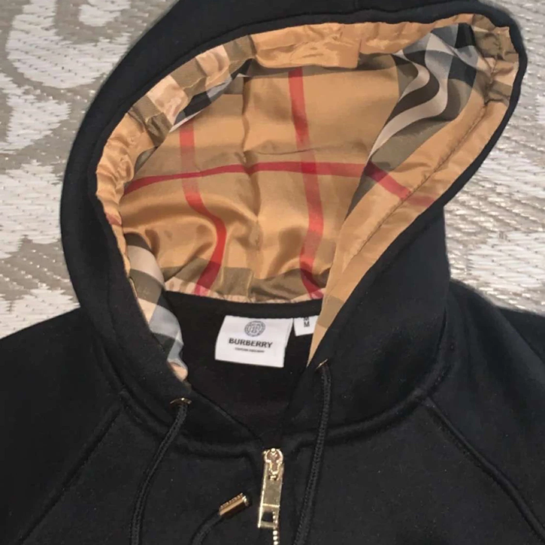 Svart hoodie från Burberry - 4