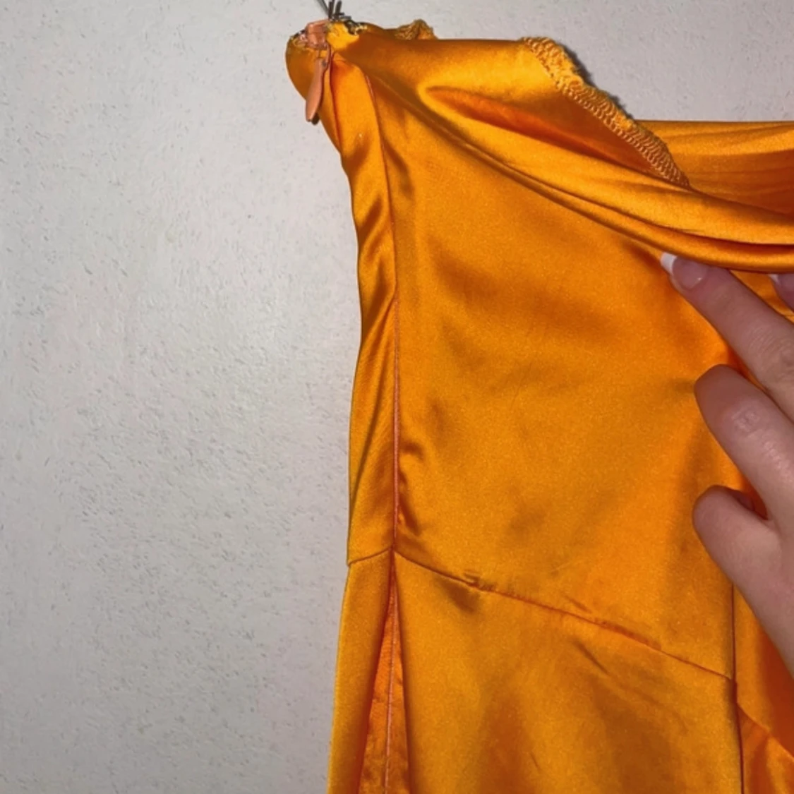 Orange satin klänning - 2