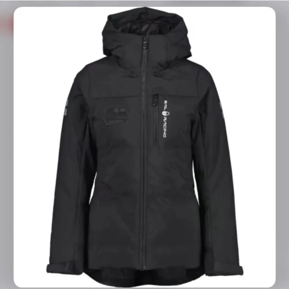 Aldrig andvänd, nypris runt 3200. Den är i dam men hade nog passat unisex. Takit.