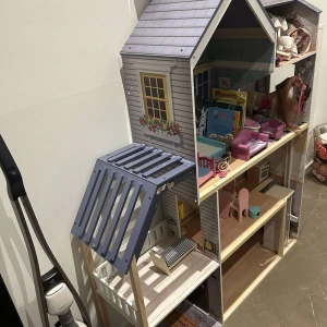 Dockhus - Nypris 2100:-