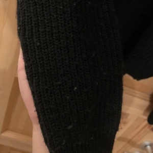 Stickad tröja - Skön stickad tröja som är använd några gånger. 