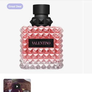 Valentino born in Roma parfym - Säljer en iprencip ny Valentino parfym som knappt är använd på 100ml, säljer vidare då det tyvärr inte var nån doft som föll mig i smaken! Inköpt för ca 1600kr och säljer vidare för 550kr+frakt💗skriv privat för fler bilder eller ev funderingar! OBS! Locket har försvunnit i samband med flytt