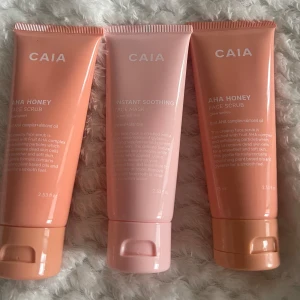 Caia hudvård - Säljer 3 st caia produkter. 2 av produkterna är ena testade. 1 av dem har ca 75 % kvar!   Styckpris 120 eller hela paketet för 300