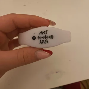 Ant wan armband 2024 - Vill ejjjj ha den tar bara plats 