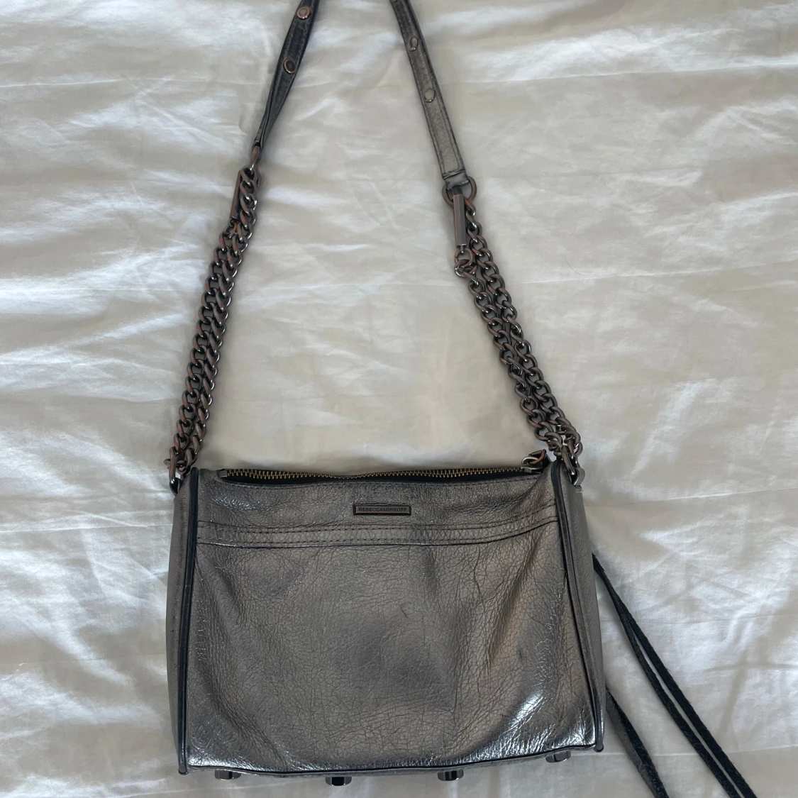Silverfärgad axelväska RebeccaMinkoff - 90