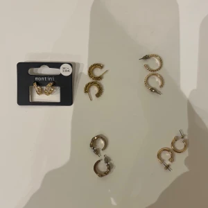 Örhängen - 5 stycken örhängen i guld färg som kan köpas seperat eller allt tillsammans. Styckpris: 20 kr. Om man köper allihop ges 30 kr rabatt, dvs 70 kr. Bilder på örhängena finns förutom en av dem (eftersom det inte fick plats). Ni kan kontakta mig för fler bilder. 