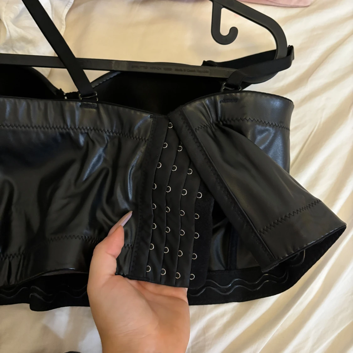 Leopard/latex korsett topp - 90