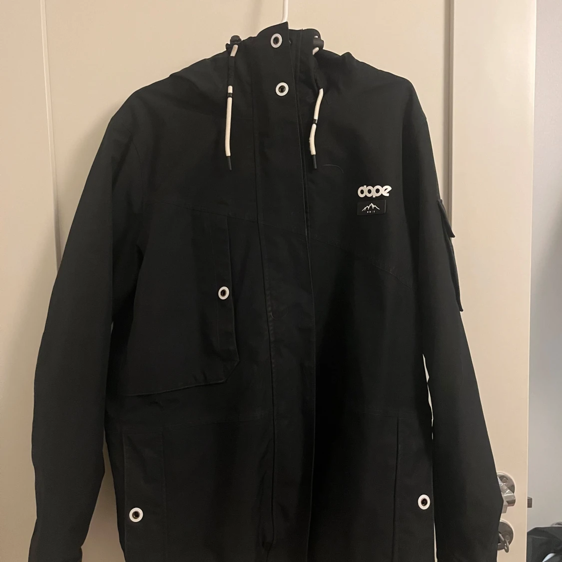 Svart vinterjacka från Dope