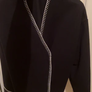 Tröja - Gina Tricot - Använd endast en gång 