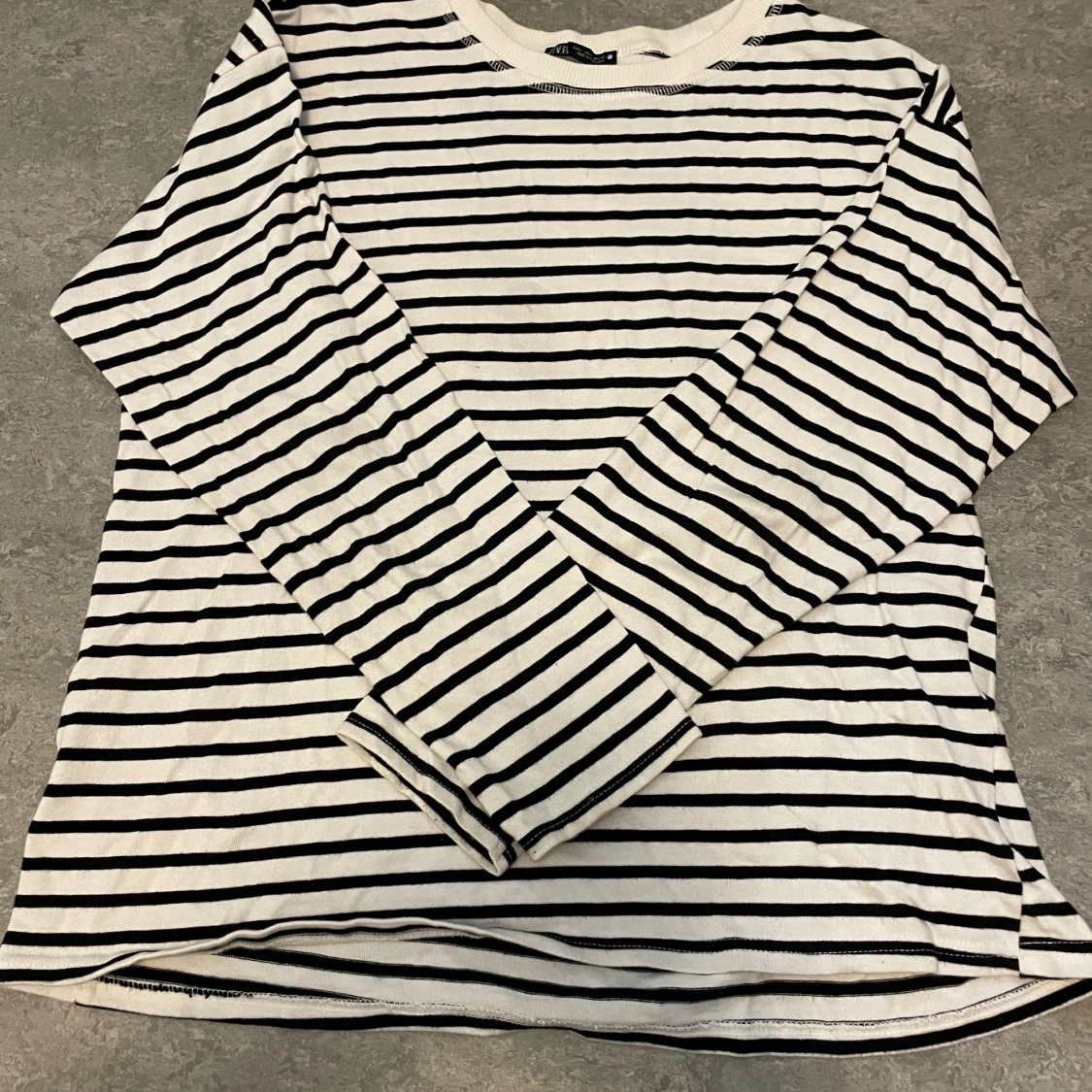 Randig långärmad tröja 