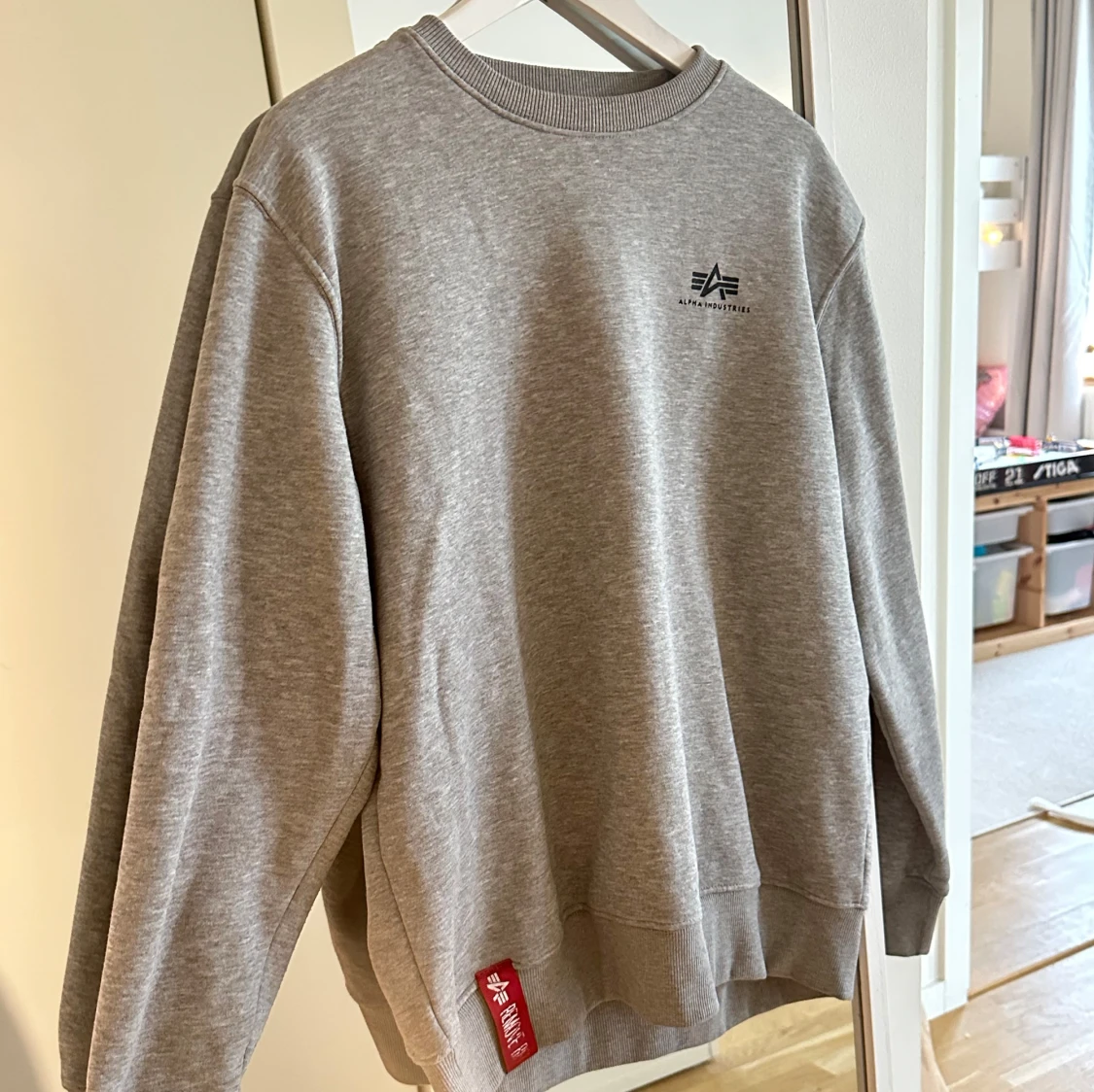 Alpha industries sweatshirt