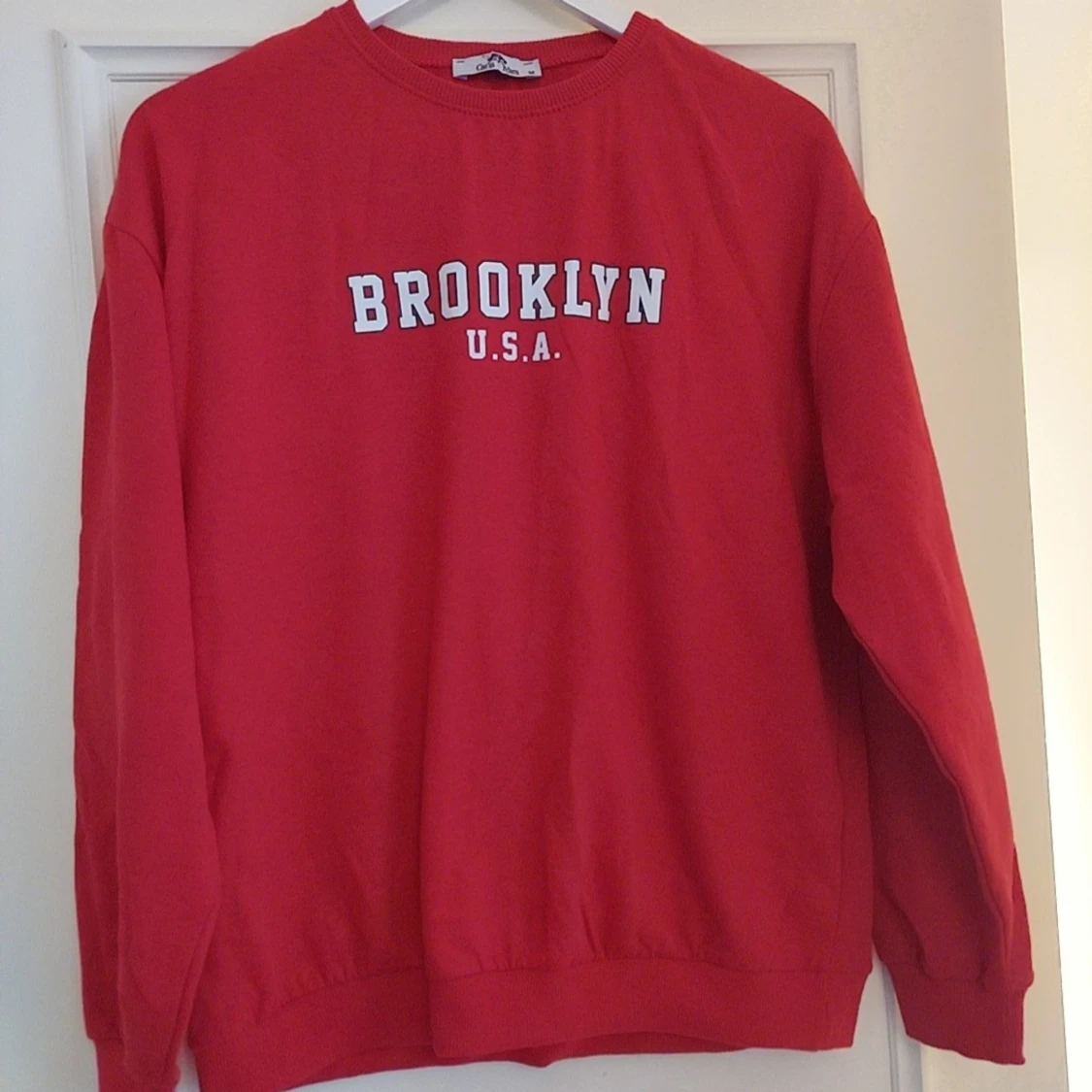 Röd sweatshirt med Brooklyn-tryck - 92