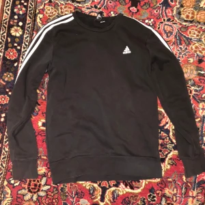 Adidas  - Adidas sweater, skriv för mer bilder/info 