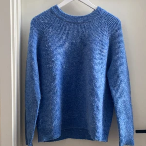 Blå stickad tröja från Envii - Supermysig blå stickad tröja från Envii!💓