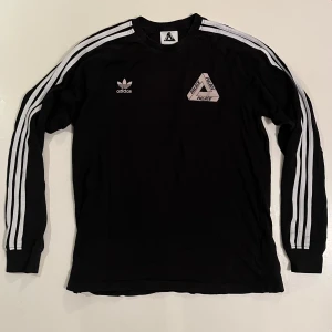 Adidas X Palace Longsleeve - Använd men i bra skick