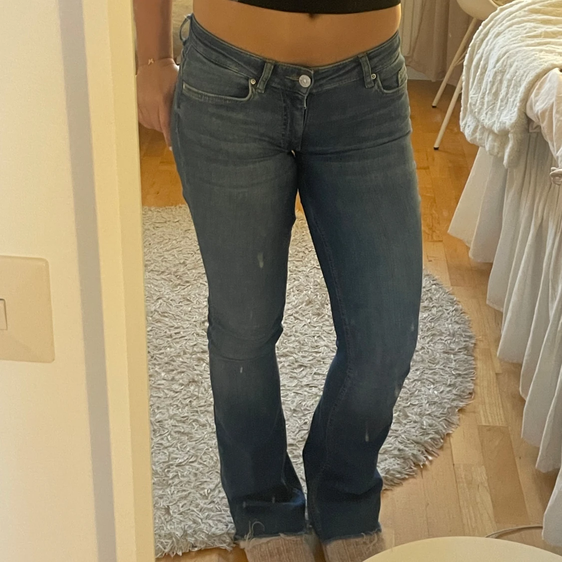 Blå bootcut jeans