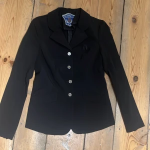 Tävlings kavaj ryttare  - Tävlingskavaj i storlek 36 för hästmänniskor 