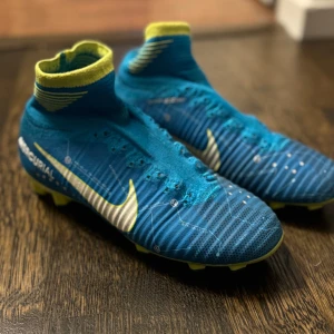 Nike mercurial superfly 5 Elite Neymar - Gott skick, storlek 36,5, mycket sällsynta. Saknas skosnören men de går att köpa liknande.