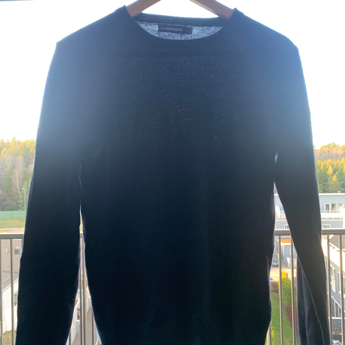 Svart tröja från J.Lindeberg