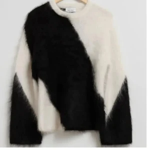 & other stories tröja  - Superfin och trendig & other stories tröja i superfint skick! Nypris 1300💓