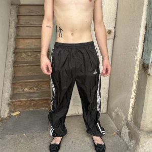 Adidas byxor - Adidasbyxor, fint skck