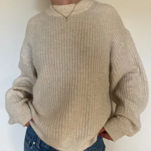 Stickad tröja - Mysig stickad tröja från H&M.